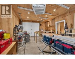 7272 Dunwaters Road, Kelowna, BC V1Z3W4 Photo 43