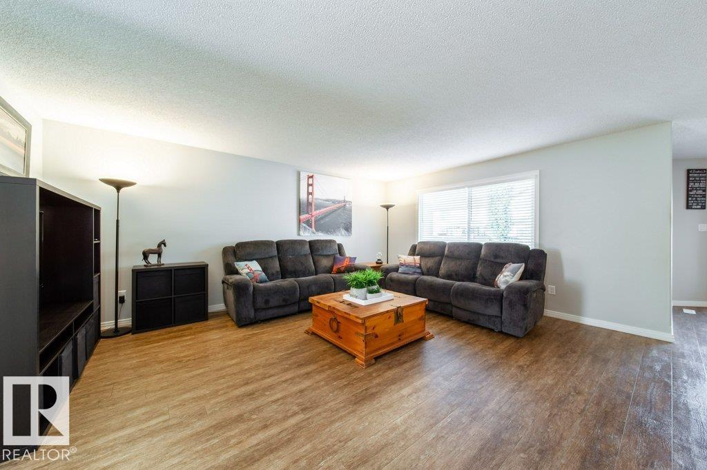 16120 138 ST NW - 8