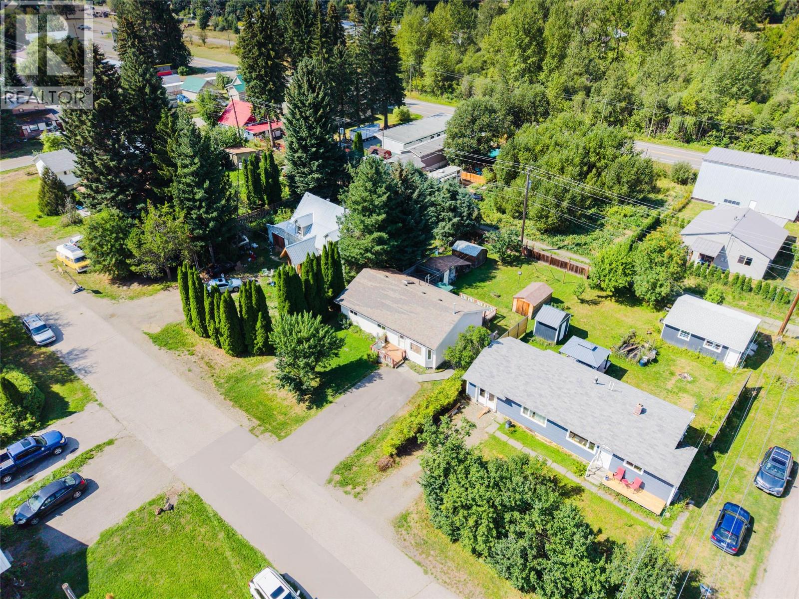 110 Davies Avenue - Image 41
