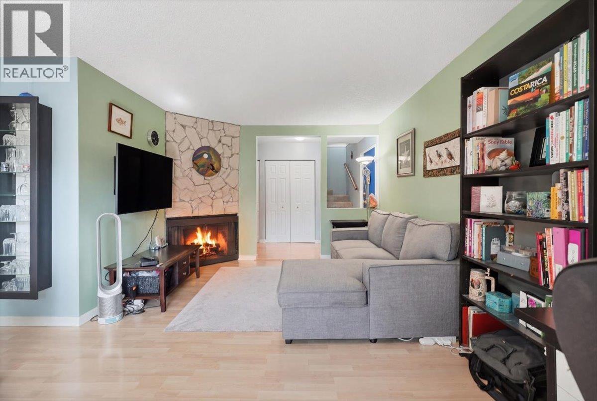 8940 CENTAURUS CIRCLE, Burnaby — photo 4