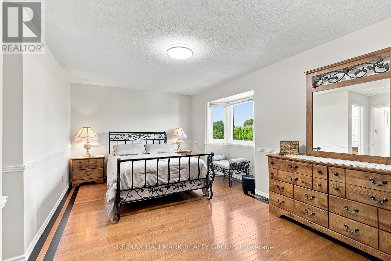 609 TOURELLE DRIVE - Image 19