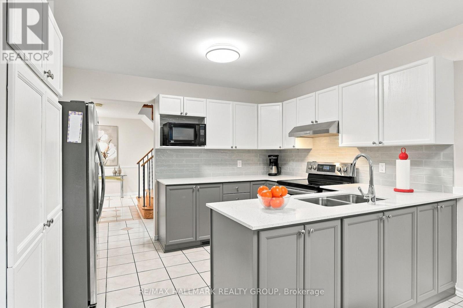 609 TOURELLE DRIVE - Image 9