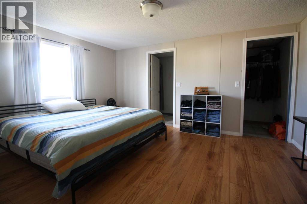9900 108 Street - 15