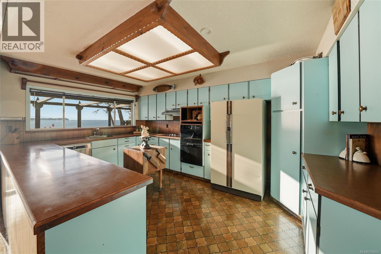 B 1571 Brynmarl Rd, Nanoose Bay