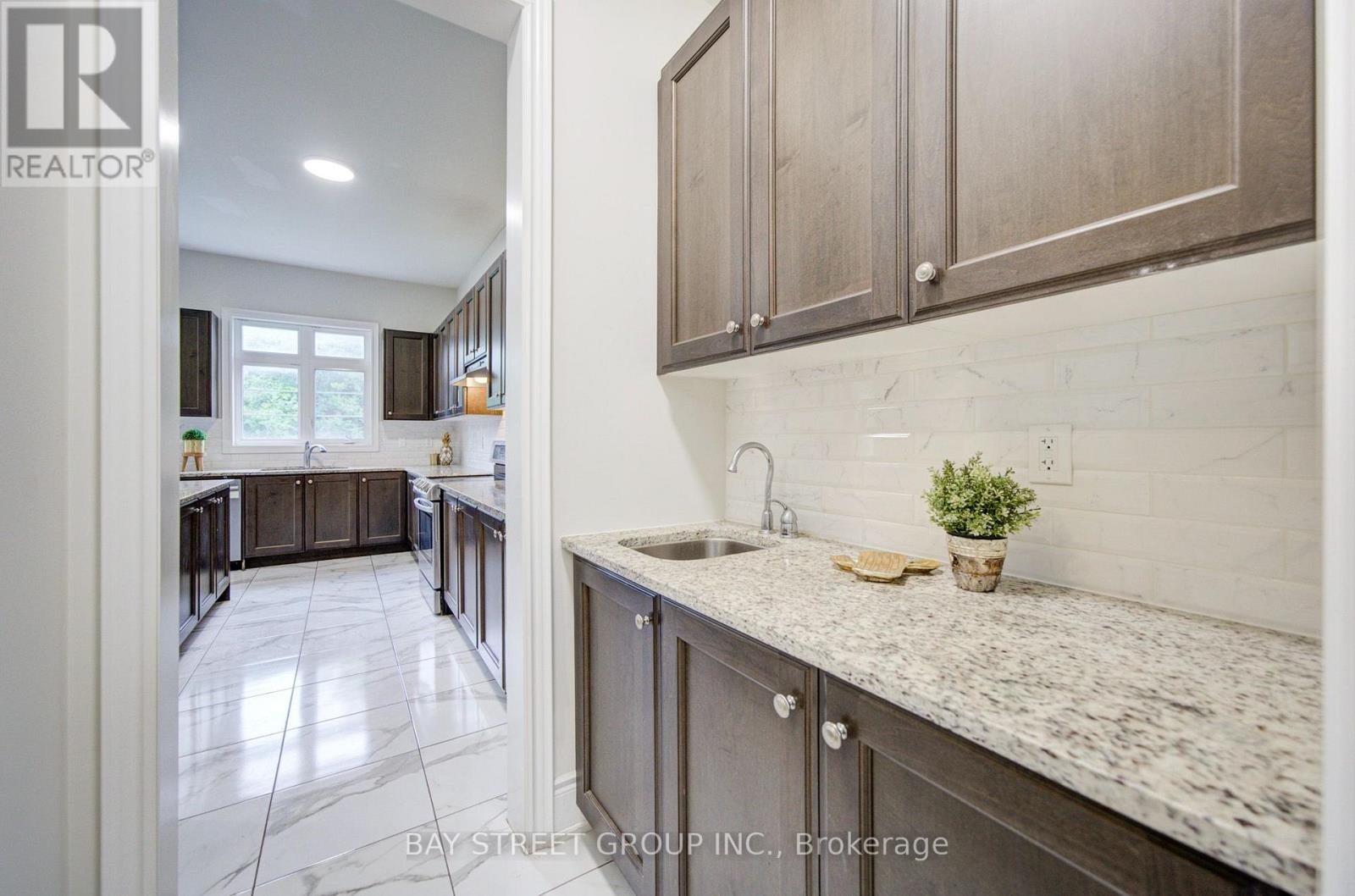 16 MALASPINA CLOSE - Image 14