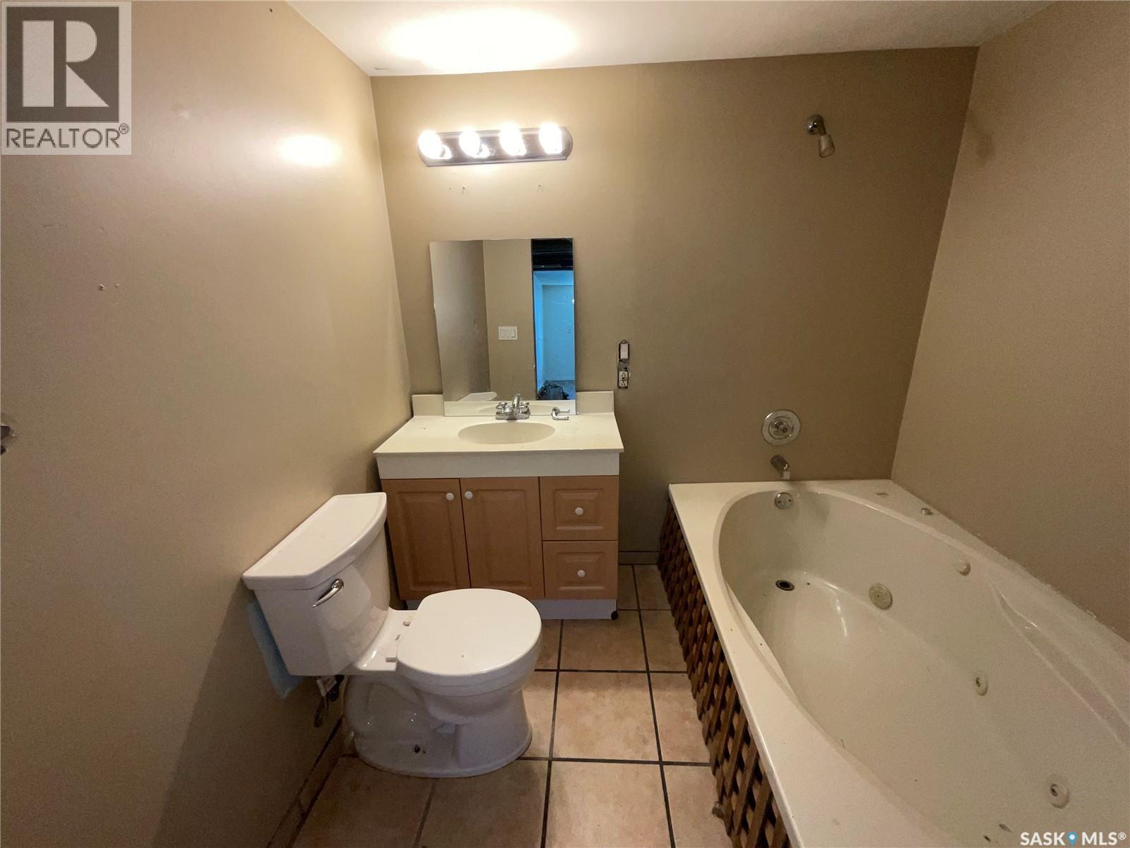 810 O AVENUE S - 12