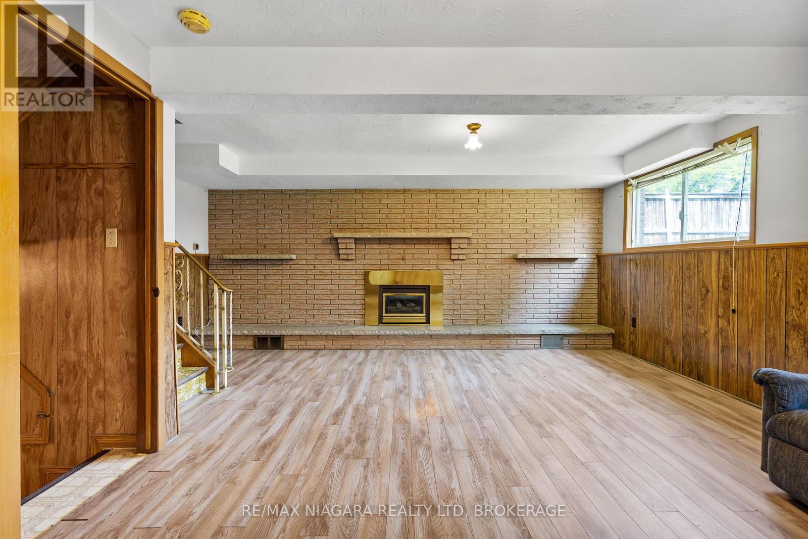 26 FORSTER AVENUE - 15
