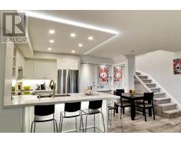 1040 The Queensway, Toronto, ON M8Z0A7 Photo 6