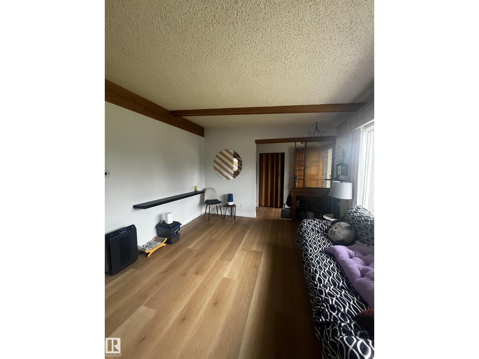 8736 72 ST NW - Image 10
