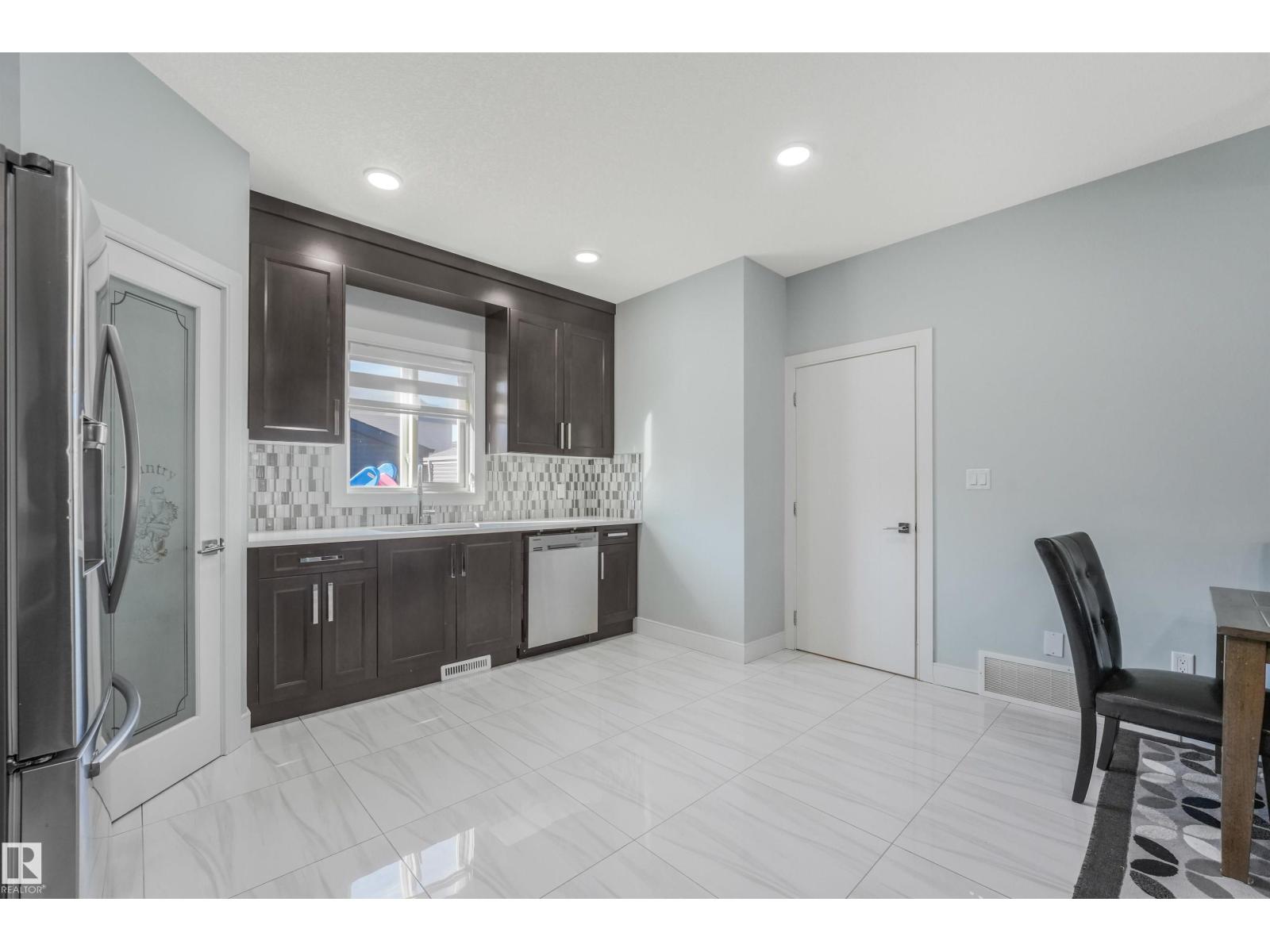 6453 177A AV NW - 17
