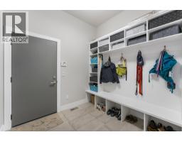 5678 Mountainside Court, Kelowna, BC V1W5L5 Photo 39