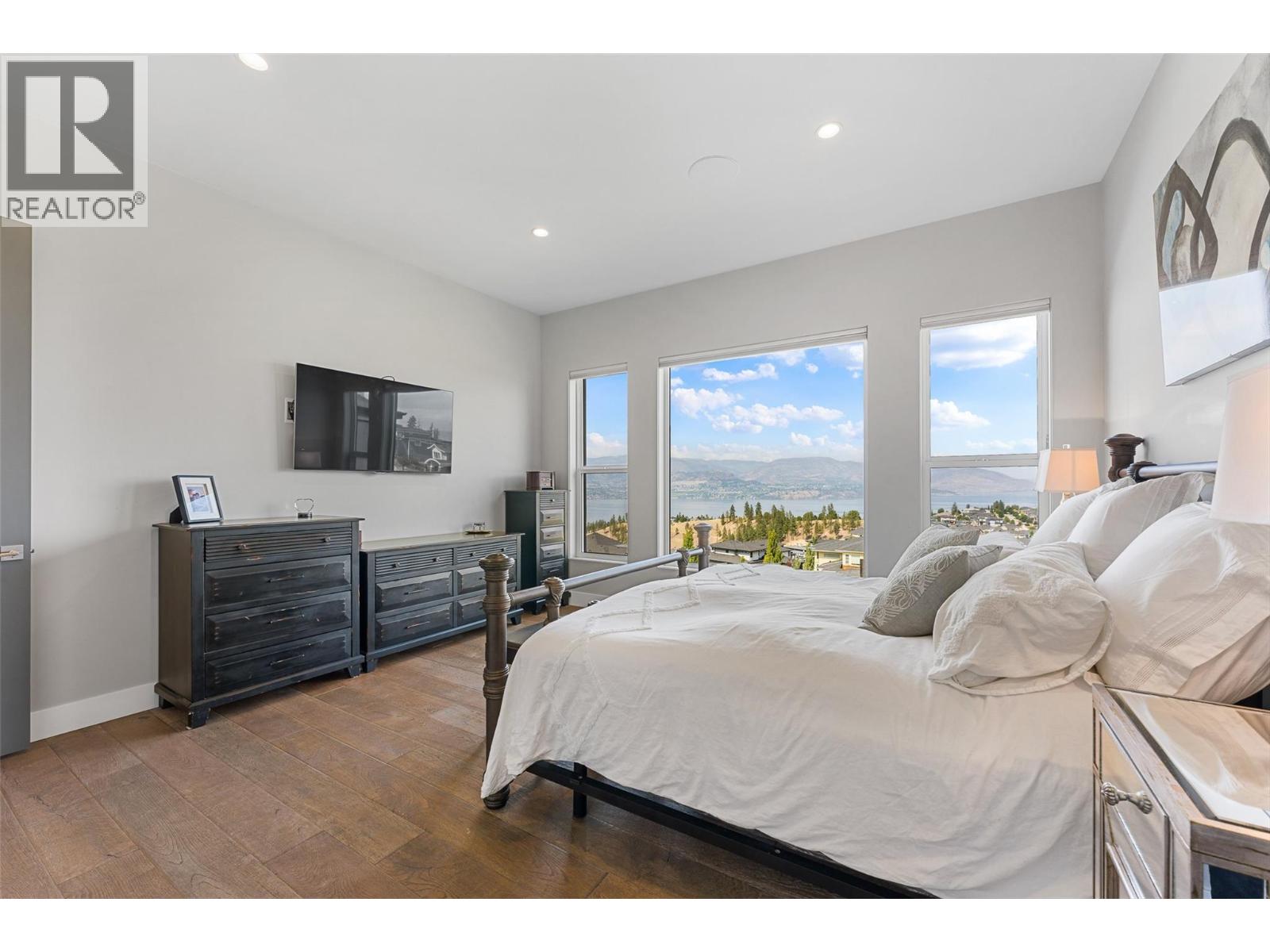 5678 Mountainside Court, Kelowna - Image 1