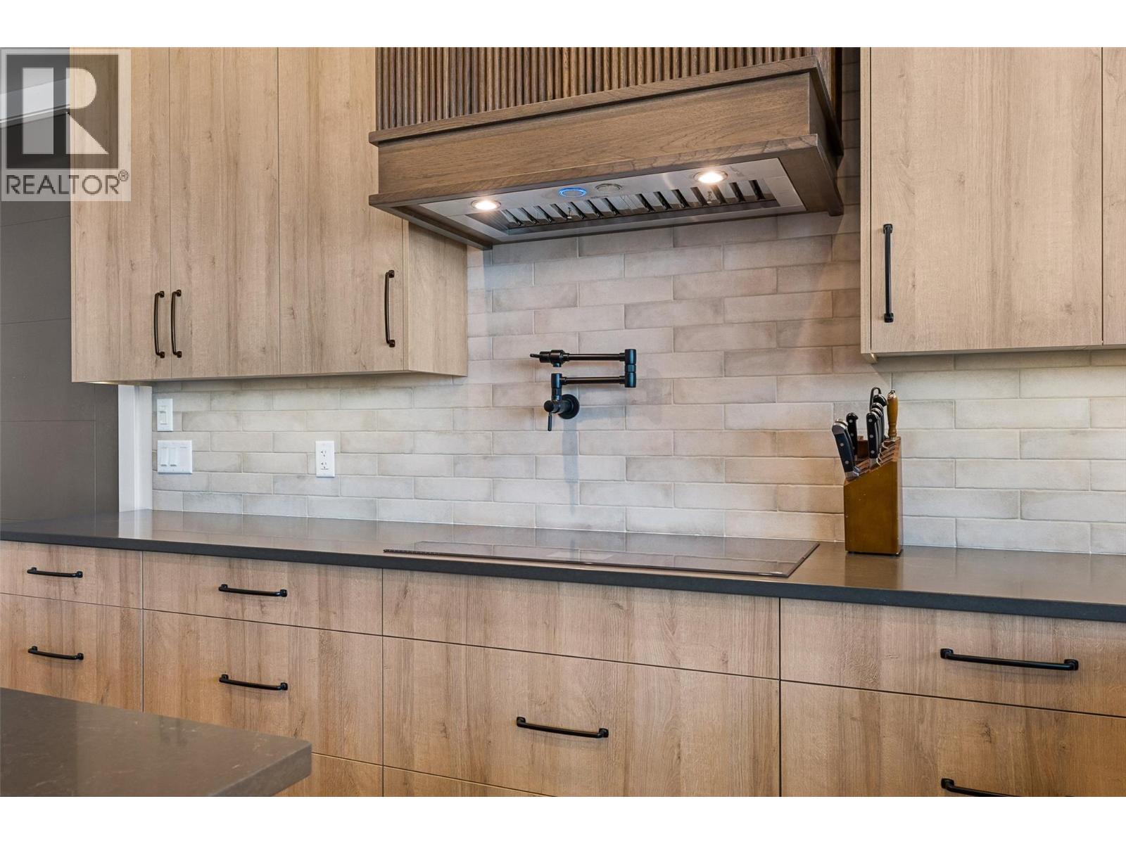 5678 Mountainside Court, Kelowna - Image 1