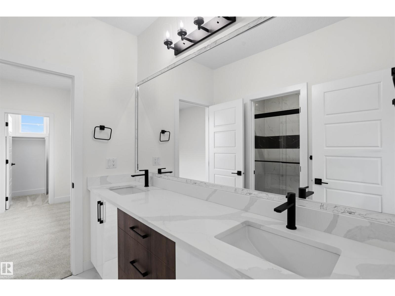 3211 5 AV SW - 39
