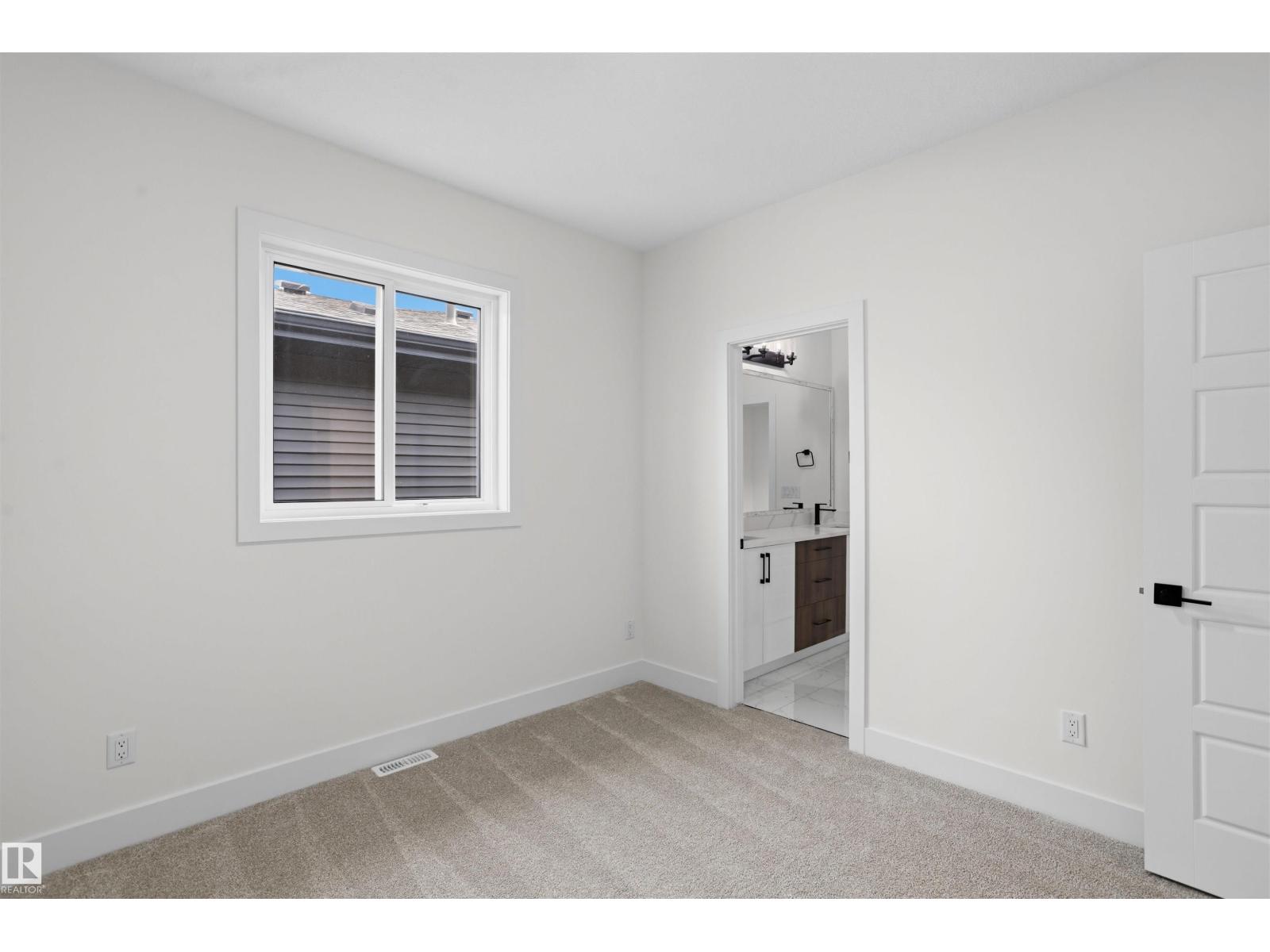 3211 5 AV SW - Image 42