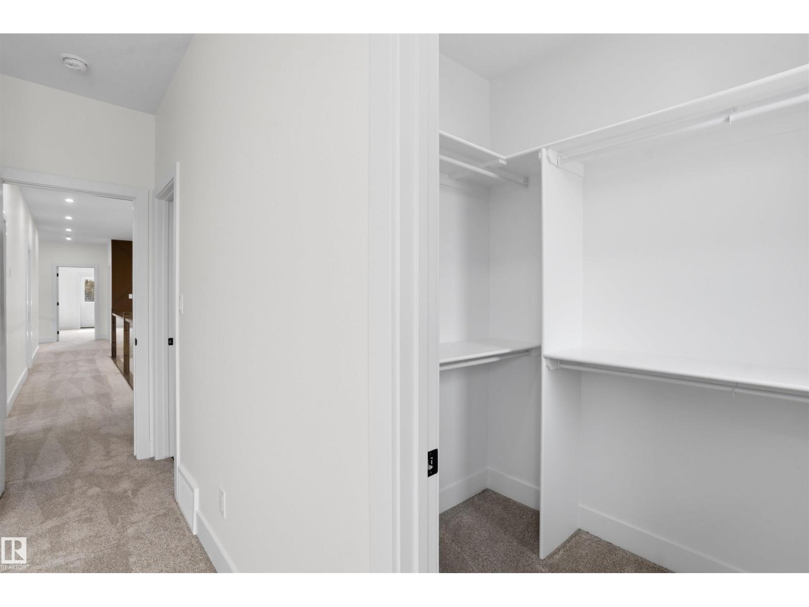 3211 5 AV SW - Image 46
