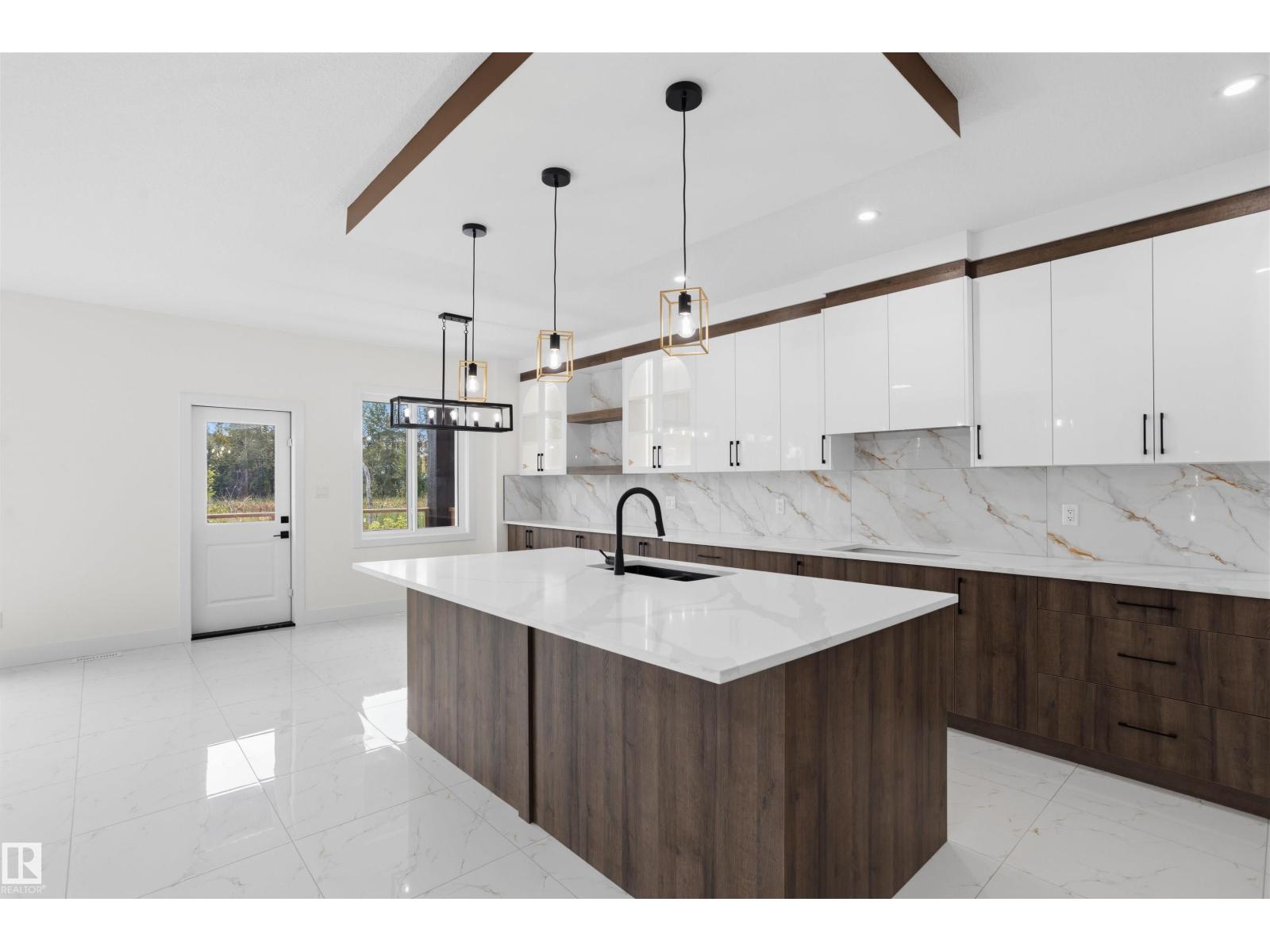 3211 5 AV SW - 9