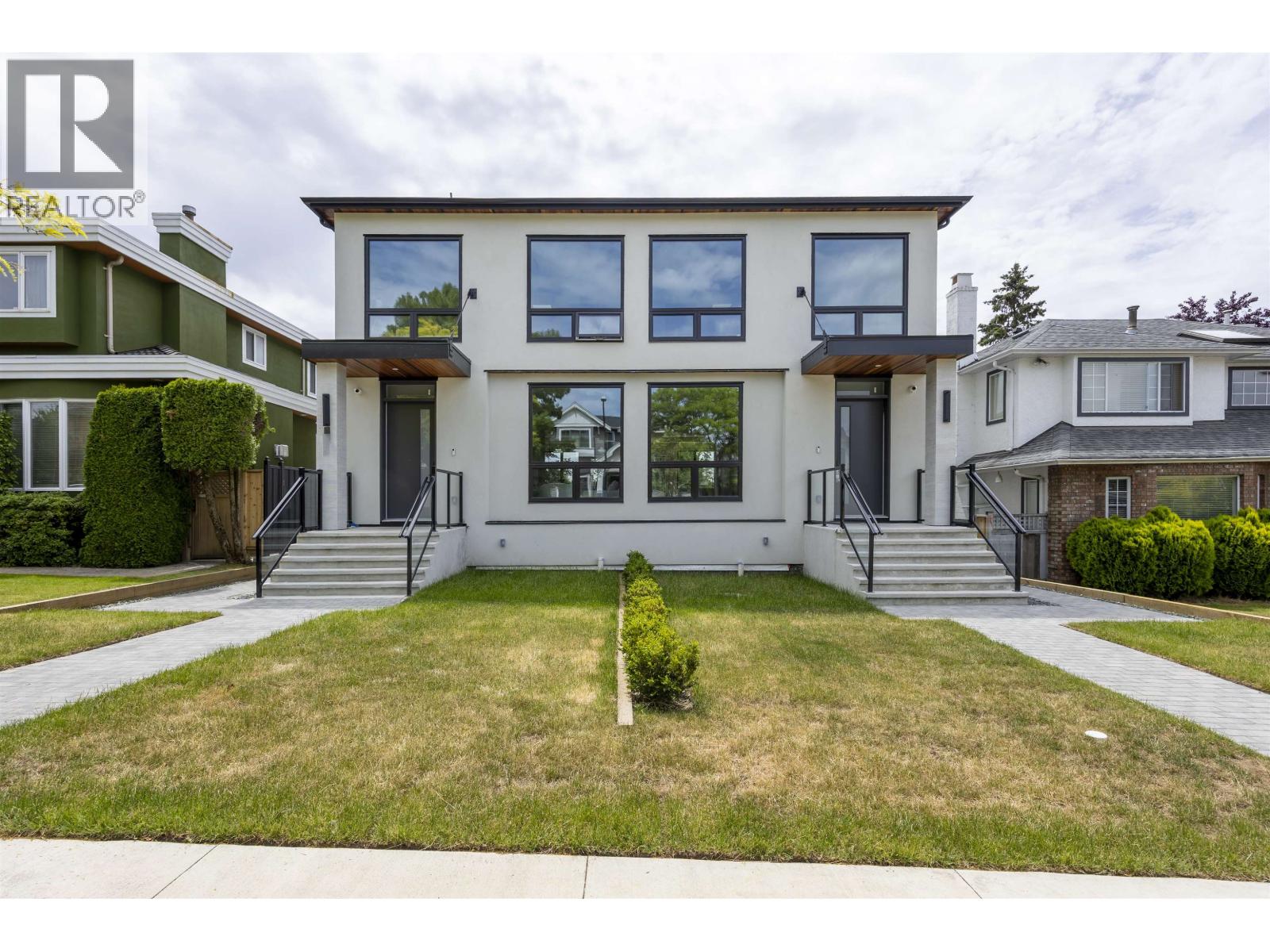 2230 W 21ST AVENUE, Vancouver — photo 2