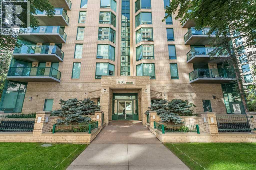 802, 801 2 Avenue SW