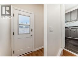 Bedroom - 404 Acacia Drive Se, Airdrie, AB T4B1G1 Photo 14