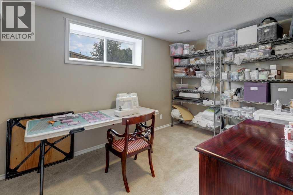 242 Crystal Green Point - 24