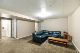 338 Giesbrecht Street, Steinbach, MB R5G0W7 Photo 20