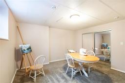 338 Giesbrecht Street, Steinbach, MB R5G0W7 Photo 22