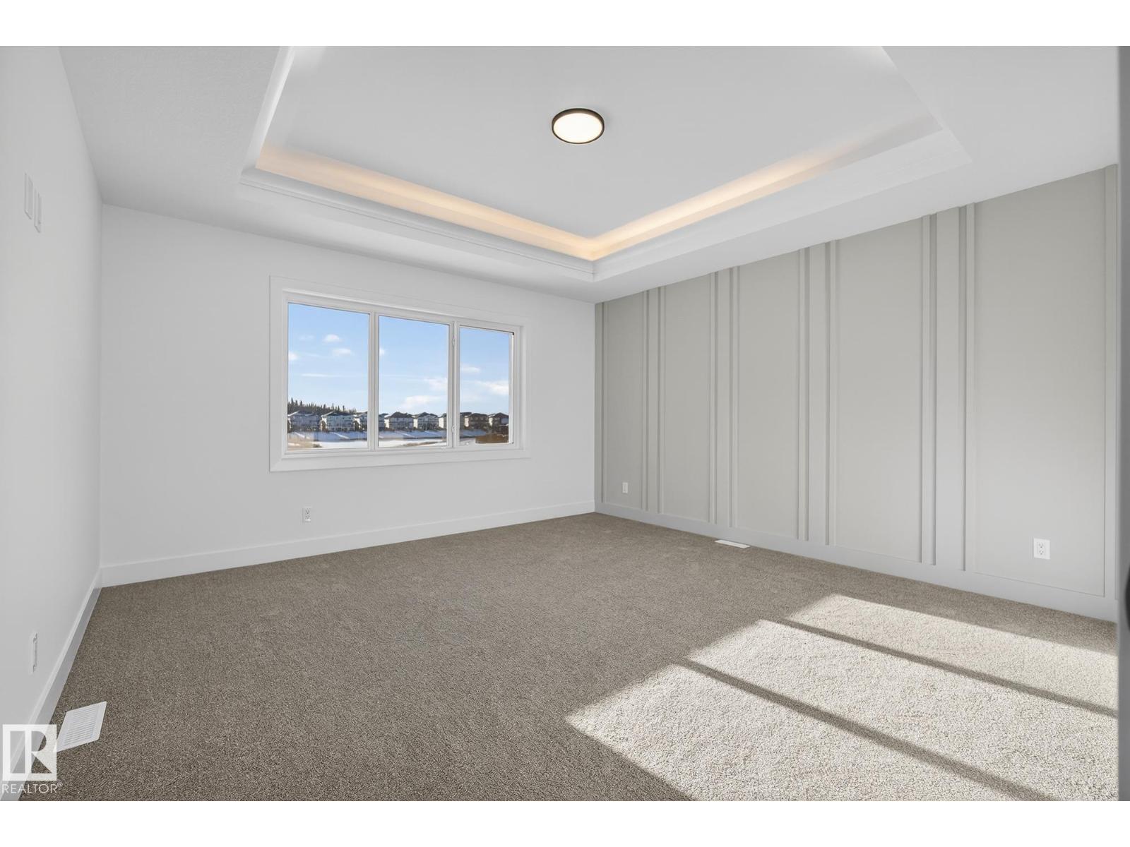6424 29 AV SW - 26