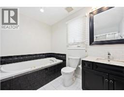5386 Mandaumin Road, Plympton Wyoming, ON N7T7H3 Photo 24