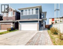 27 Redstone Heights NE - photo 1