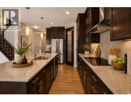 27 Redstone Heights NE - photo 5