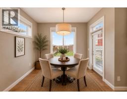 27 Redstone Heights NE - photo 9