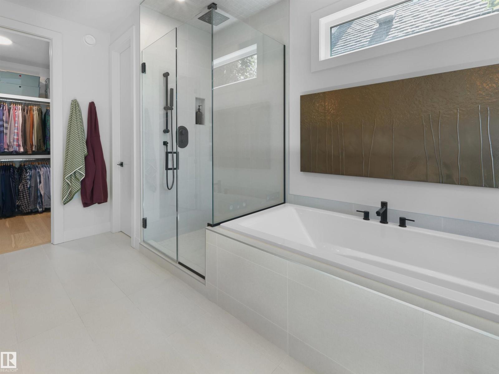 9538 100A ST NW - 26
