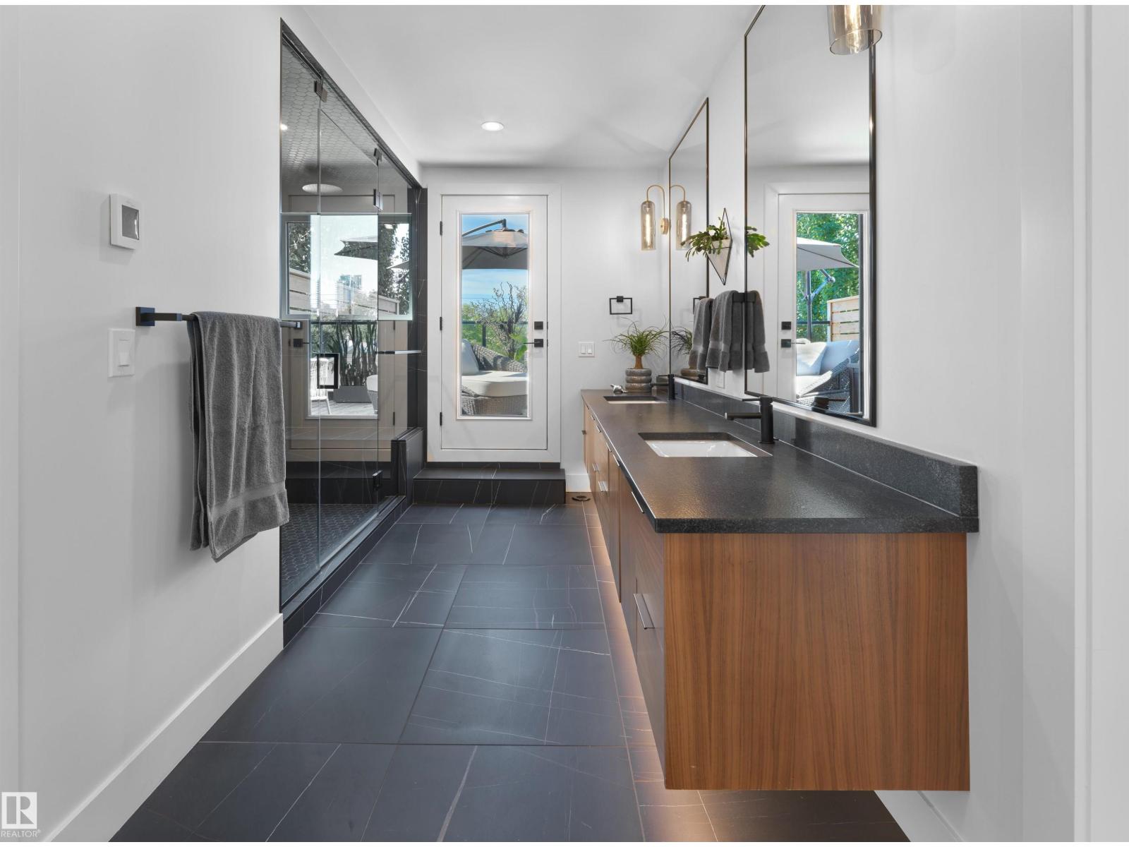 9538 100A ST NW - 39