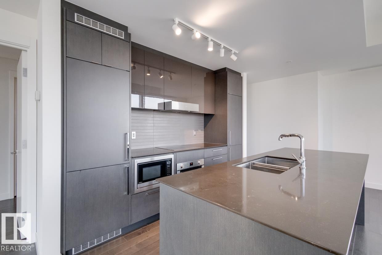 #2703 10360 102 ST NW - 13