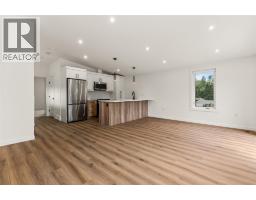 Bedroom - 113 Whitetail Drive, Fernie, BC V0B1M4 Photo 12