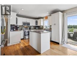 Living room - 1059 Thorpe Ave, Courtenay, BC V9N7K7 Photo 15