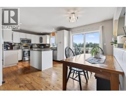 Kitchen - 1059 Thorpe Ave, Courtenay, BC V9N7K7 Photo 14