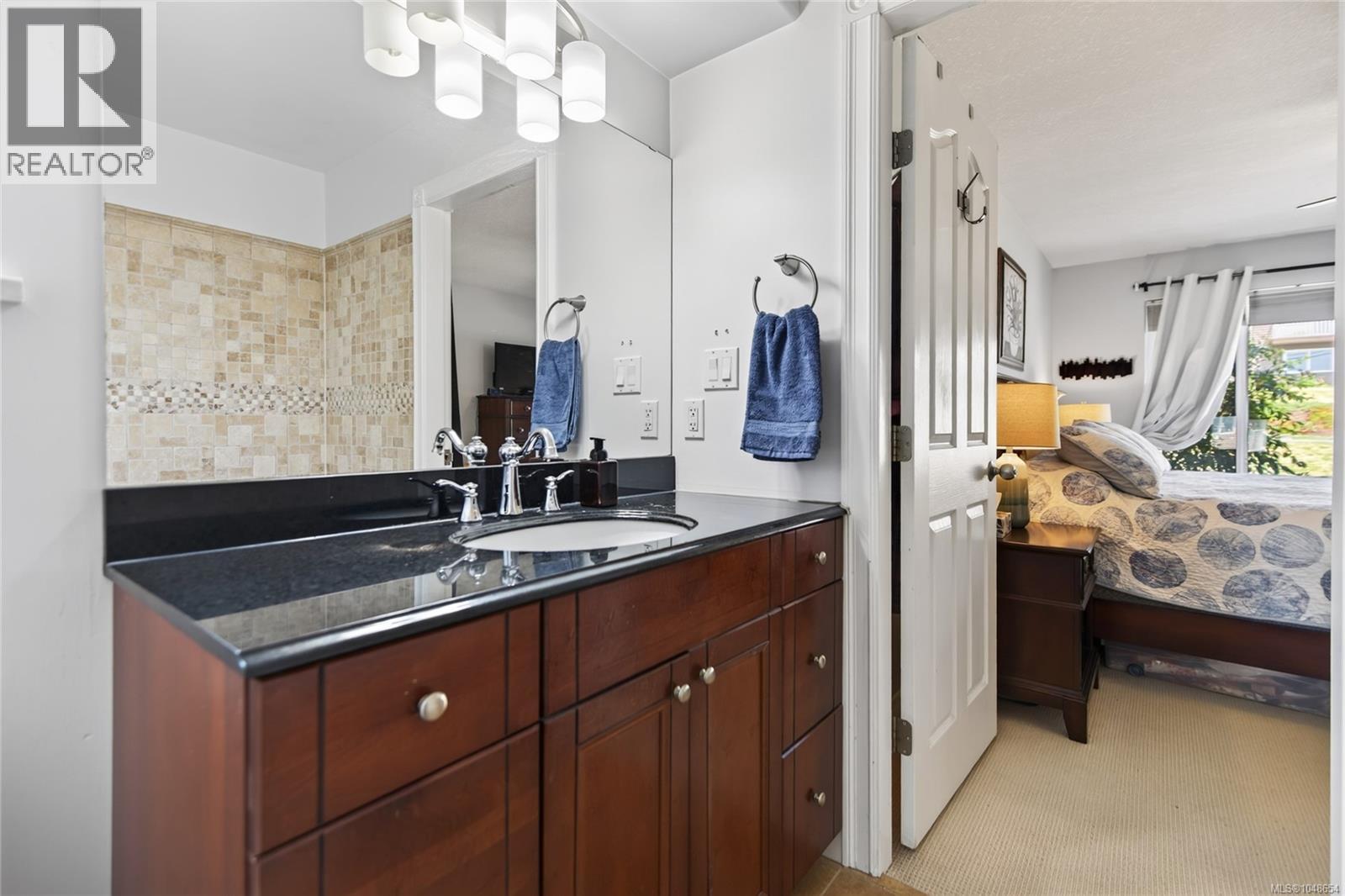 1059 Thorpe Ave - Image 24