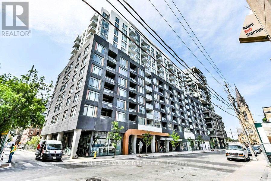#719 525 ADELAIDE STREET W - 1