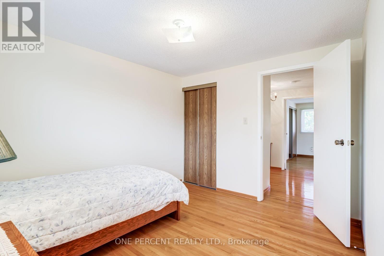 47 HENDON ROAD - 31