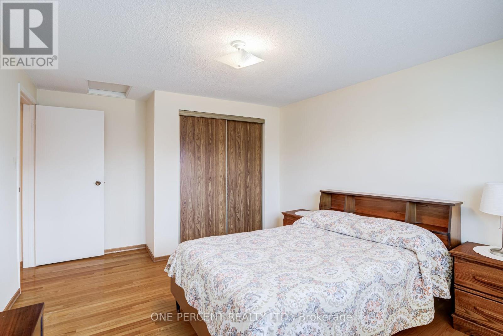 47 HENDON ROAD - 33