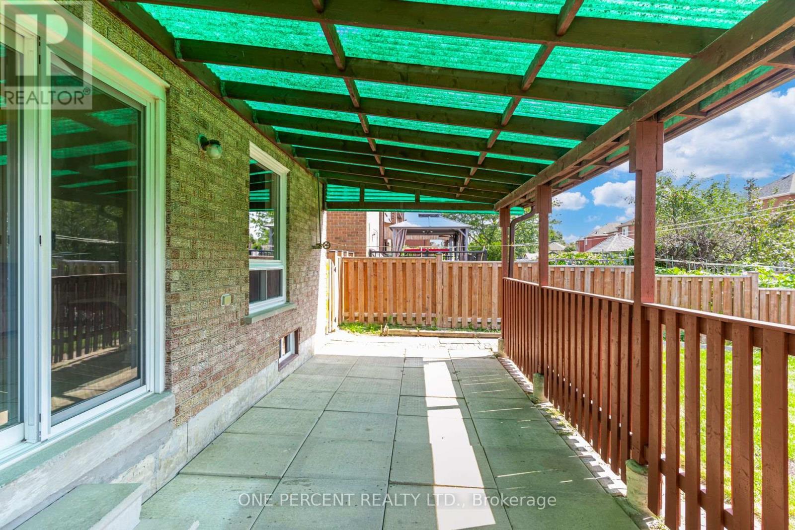 47 HENDON ROAD - 47