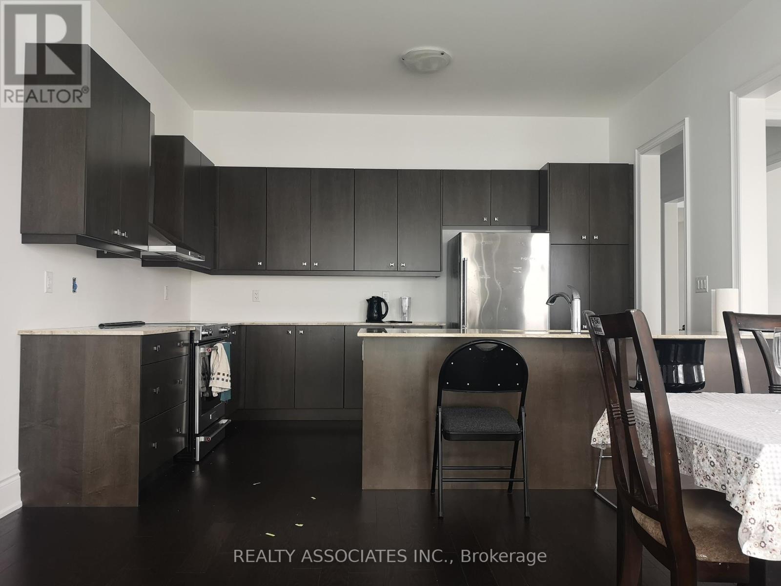 241 STORMONT TRAIL - 10