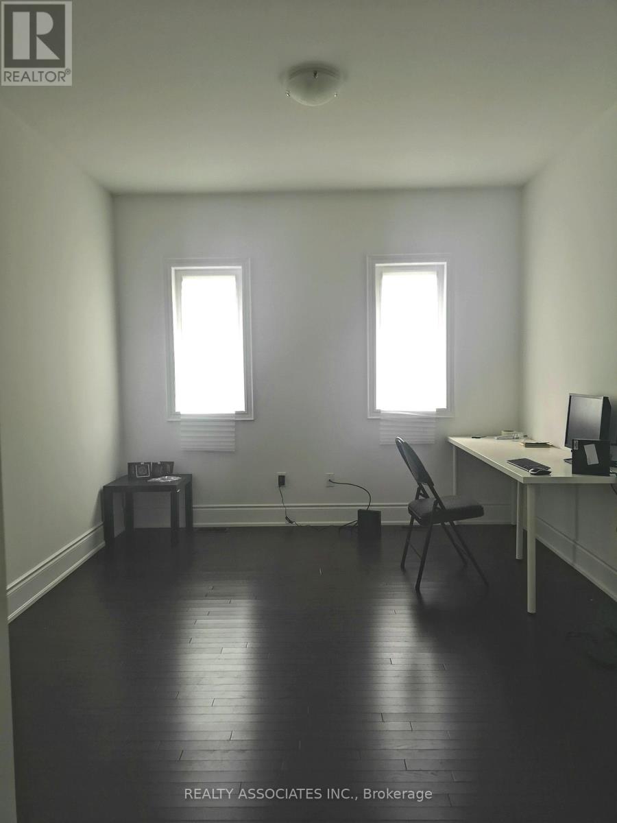 241 STORMONT TRAIL - 11