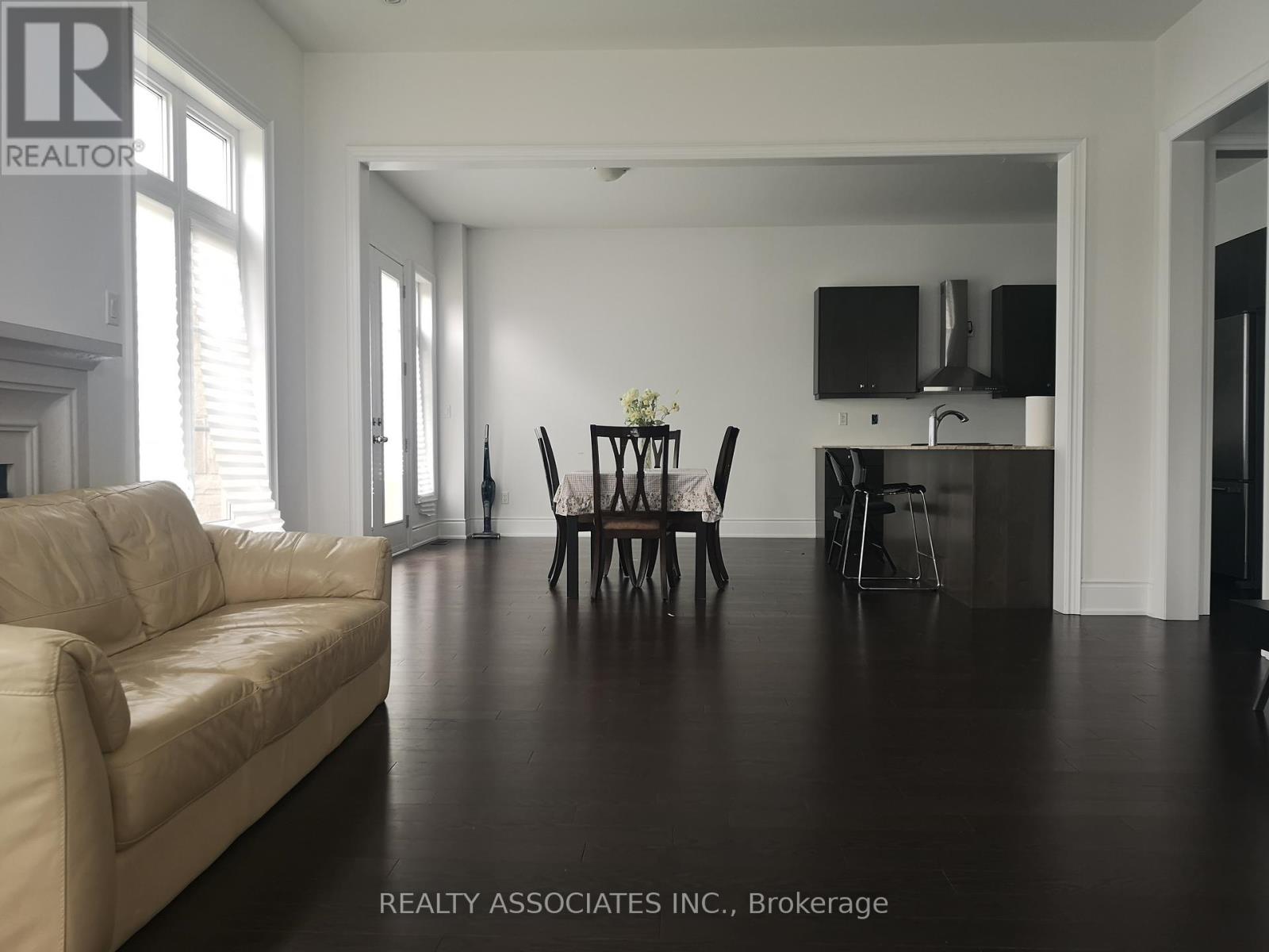 241 STORMONT TRAIL - 9