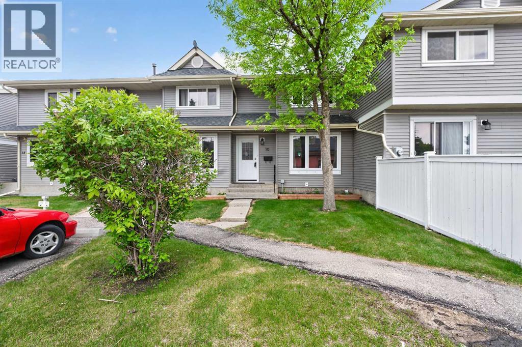 10 Falconer Terrace NE - 2