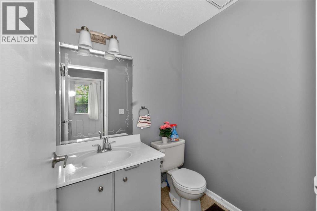 10 Falconer Terrace NE - 23