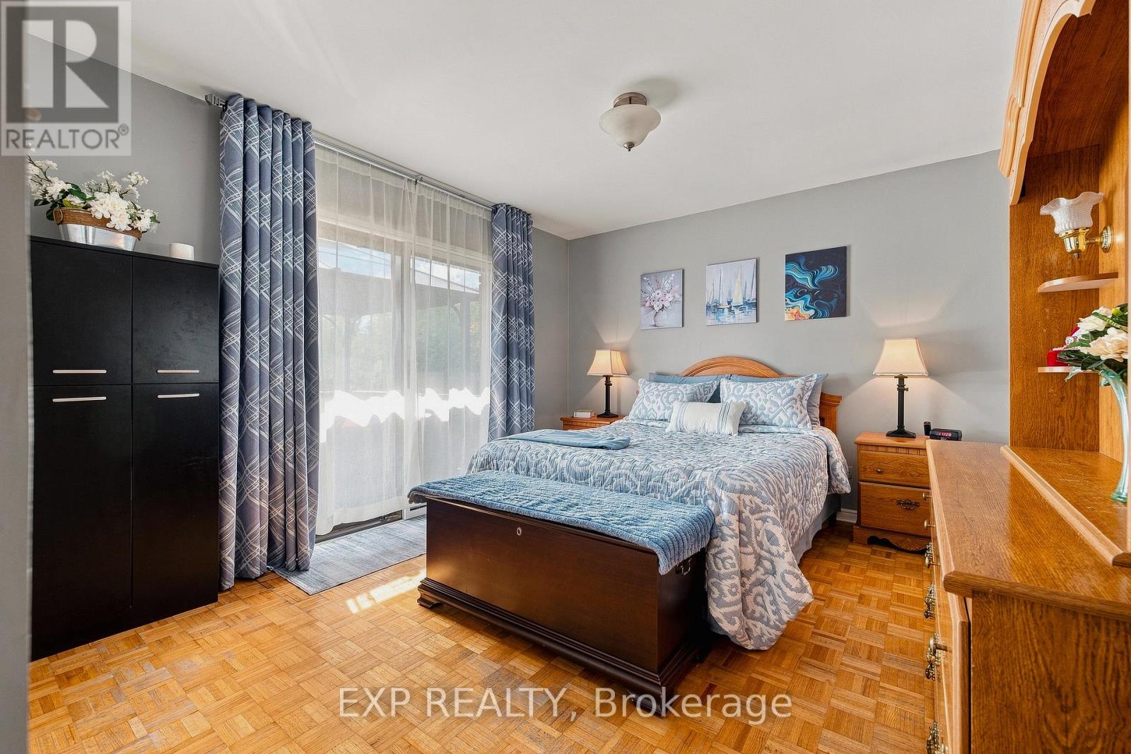 590 ALBERT AVENUE N - 14