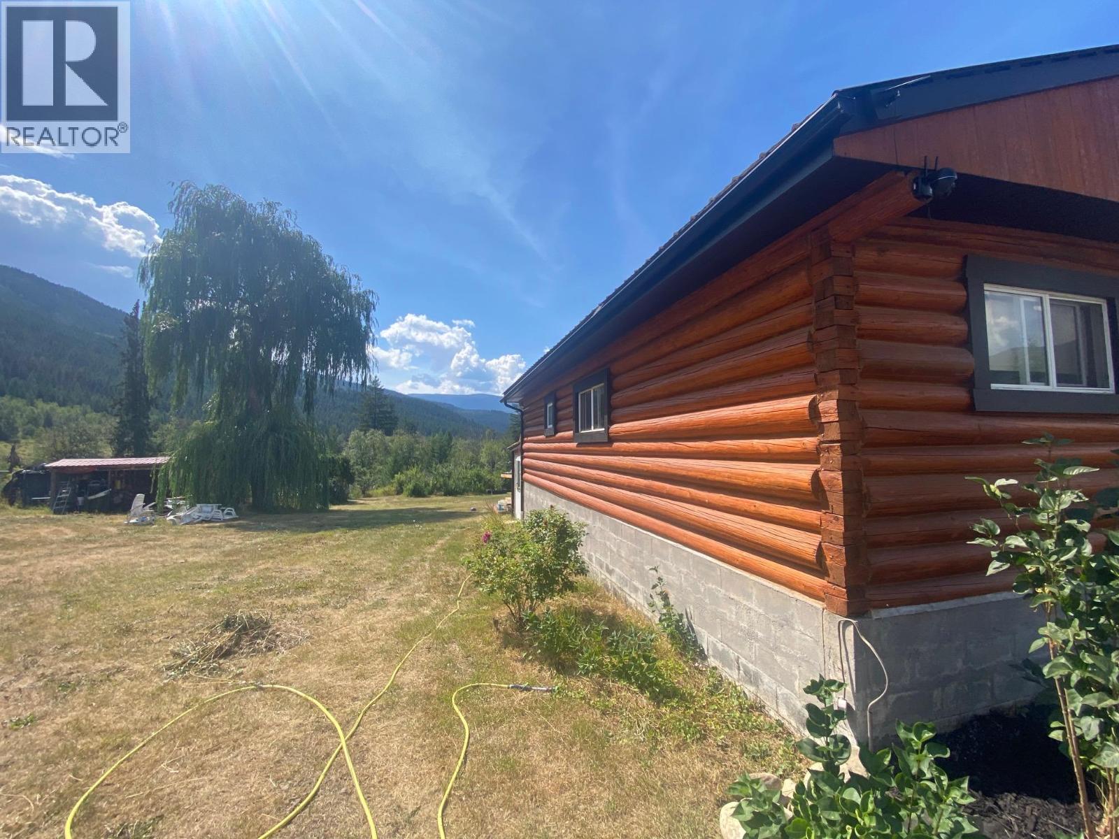 3320 Birch Island Lost Creek Road - 33